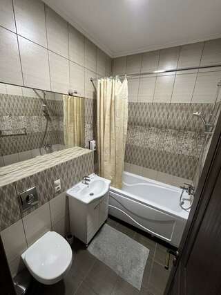 Гостиница Бельведер Томск Номер стандарт с 2 односпальными кроватями-9